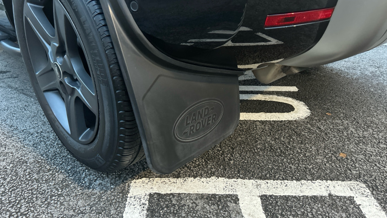 Land Rover Defender 3.0 D250 X-Dynamic SE 90 3dr Auto Diesel Estate